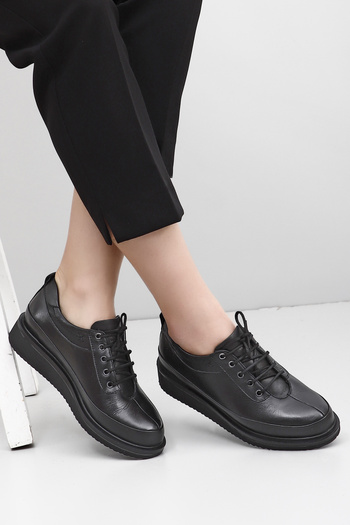 GÖNDERİ(R) Women's Black Lace-Up Padded Sole Genuine Leather Shoes