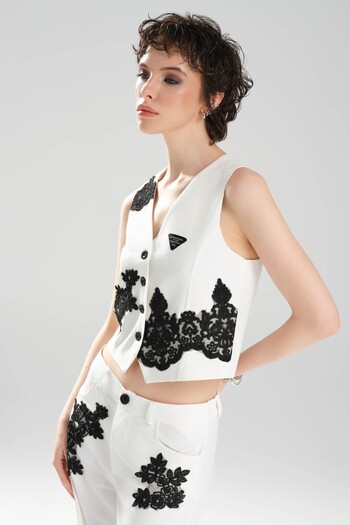 tw3 Women's Lace Appliqued Design Slim Fit Vest