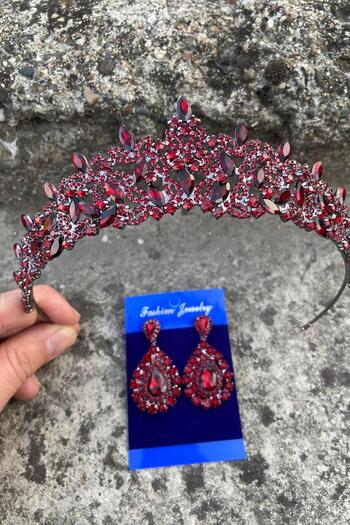 Hobigram Clara Burgundy Bridal Henna Crown Special Occasion Accessory Women's Crown and Drop Shuttle Earring Set
