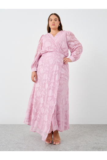 Styli Plus Size Jacquard Balloon Sleeve Maxi Dress