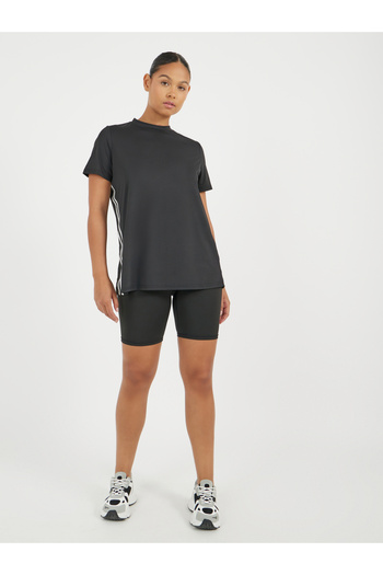 Styli Stripe Detail Back Mesh Hem Short Sleeve Top