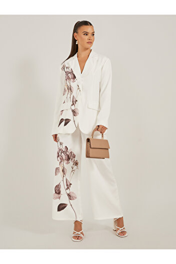 Styli Regular Length Regular Fit Floral Print Blazer