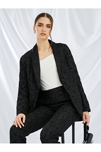Styli Regular Fit Regular Length Floral Jacquard Blazer