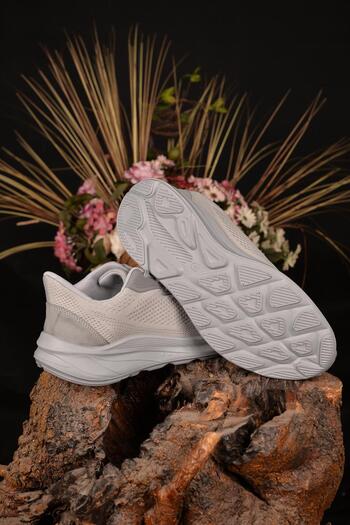 Scooter Men's Summer Anti-Sweat Breathable Orthopedic Lightweight Walking and Running Shoes New Season Memory Foam