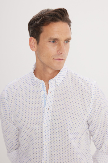 ALTINYILDIZ CLASSICS Λευκό λινό πουκάμισο Slim Fit - Navy Blue, με κουμπιά γιακά, εμπριμέ