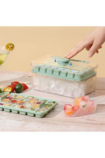 zola Ice cube tray with 2 molds (2x28 cubes), tray, lid, cup, 19x11.5x10.5 cm, mint green