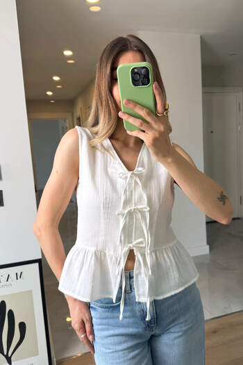Sue Store White Tie Front Sleeveless Muslin Blouse