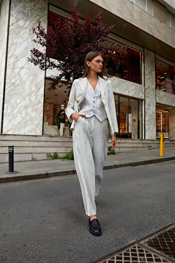 Arma Life Women's Elastic Waist Striped White Baggy Trousers