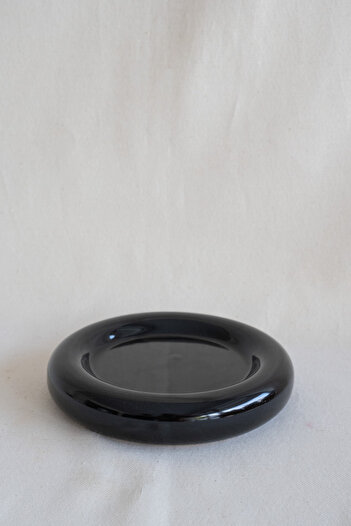 Beige & Stone Ceramic Small Size Glossy Black Donut Dessert Plate