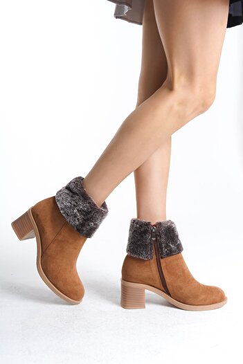 Zlato Tan Suede Boots - Γυναικείες, με τακούνι και λεπτομέρεια από γούνα