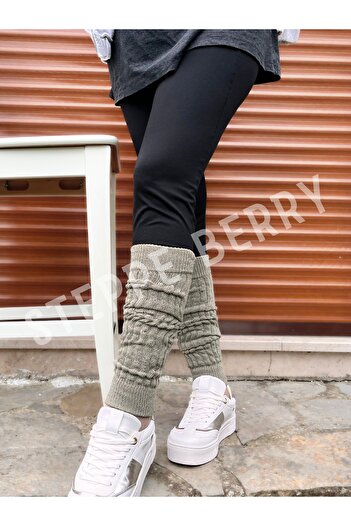 STEPPE BERRY Women's Olive Leggings Socks