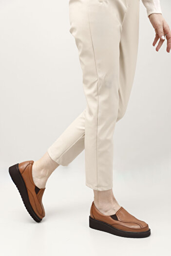 GÖNDERİ(R) Women's Tan Antique Wedge Sole Genuine Leather Shoes