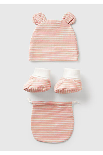 United Colors of Benetton Baby Pink Hat and Booties Set with Ear Appliques and Bag