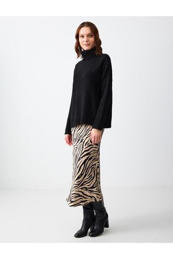 Jimmy Key Regular Waist Slim Fit Leopard Print Satin Skirt