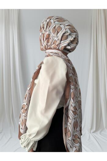 ESSLERA Geometric Patterned Milk Coffee Soft Shawl