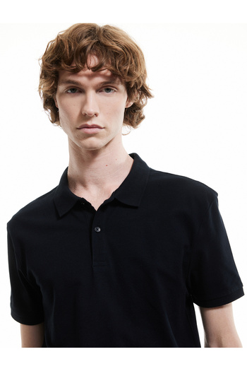 Koton Kurzärmliges Slim-Fit-T-Shirt aus Baumwoll-Piqué-Stoff mit Polokragen