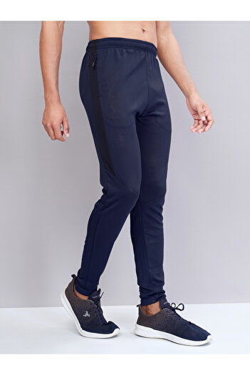 Technosport By Styli بنطال رياضي رجالي بقصّة Slim Fit مع تقنية TECHNO DRY