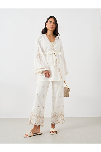 Styli Embroidered Long Sleeves Belted Kimono