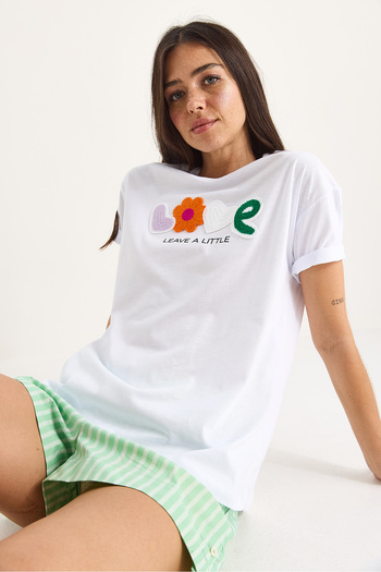 Bianco Lucci Women's Love Accessory Regular Fit Cotton T-Shirt 60602070