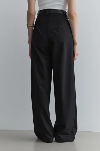 Fahhar Straight Leg Trousers Black