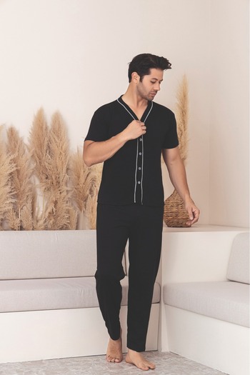Huq Moda Erkek Kısa Kollu Düğmeli Siyah Penye Pamuklu Kumaş Mevsimlik Pijama Takımı