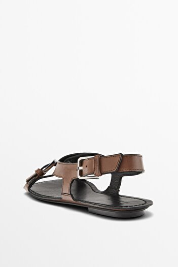 Massimo Dutti Tokalı düz deri sandalet