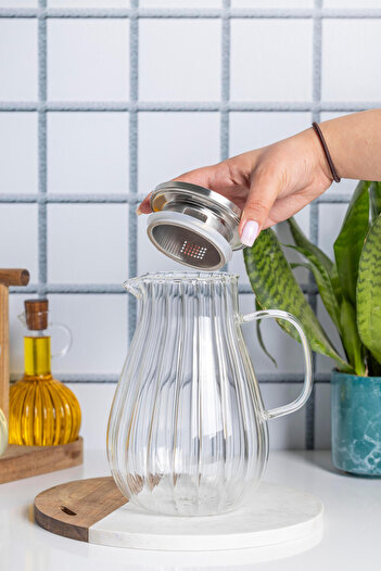 FH finehome Olina Metal Kapaklı Sürahi 1800ml