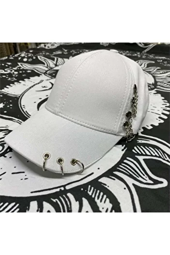 Köstebek White Piercing Hat with 3 Rings and Chain
