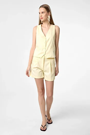 Antioch Yellow Vest-Shorts Women's Set