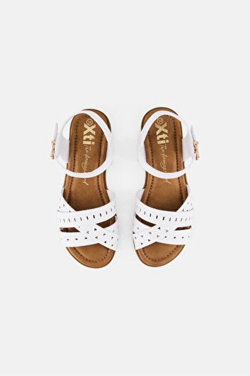 XTI Kids Girl Adjustable Buckle Sandals, White