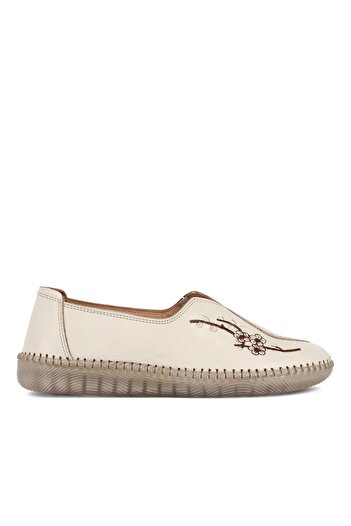 Celal Gültekin Women's Beige Floral Detailed Leather Shoes