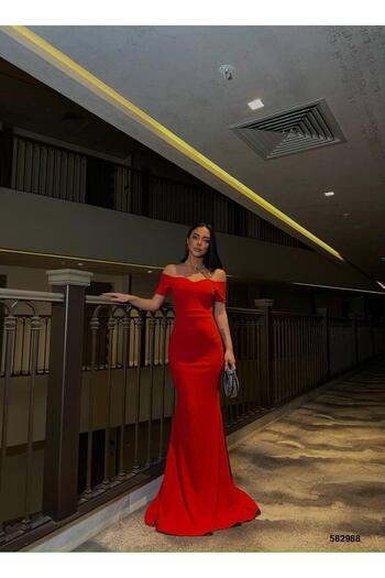 Modafeminen Crepe Fabric Heart Collar Off Shoulder Detailed Tail Detail Maxi Dress Red 582988