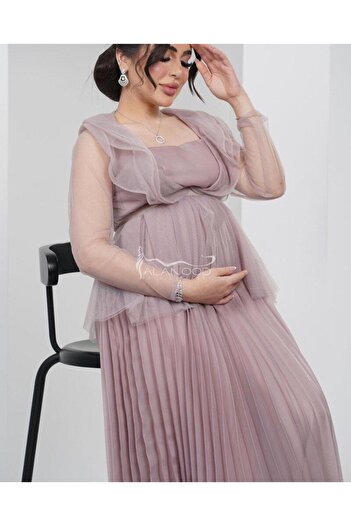 ALANOOD FASHION Maternity evening dress in a soft and elegant flesh-colored tulle fabric