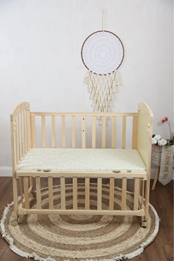 Fun Moment Wooden bed with wooden covers and mosquito net