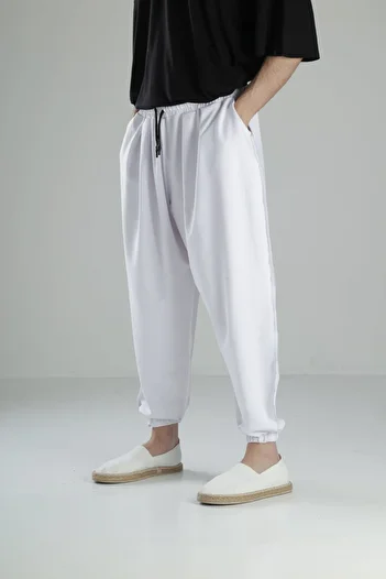 COCOPELLI White Stitching Detailed Pleated Half Baggy