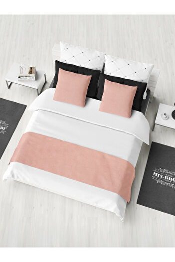 Mrs.Gugar Powder Colored Double Bed Runner and Throw Pillow Set