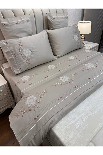 incisecrethome Handcrafted Pique and Duvet Cover Set