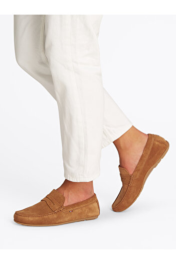 Tommy Hilfiger Men Coconut Grove Suede Cleat Flag Driver Shoes
