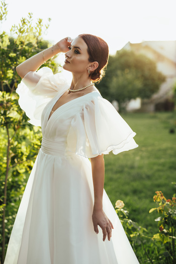 berissima bride Helios V-yaka Derin Dekolteli Saten Nikah Elbisesi & Gelinlik