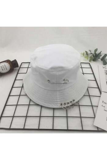 Köstebek White K-Pop Piercing and Safety Pin Model Bucket Hat