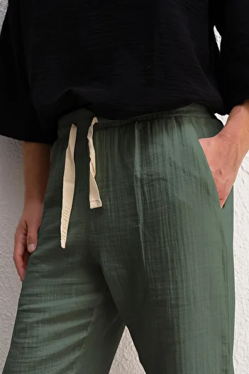 GIESTO Khaki Pants with Dumped Lace Details