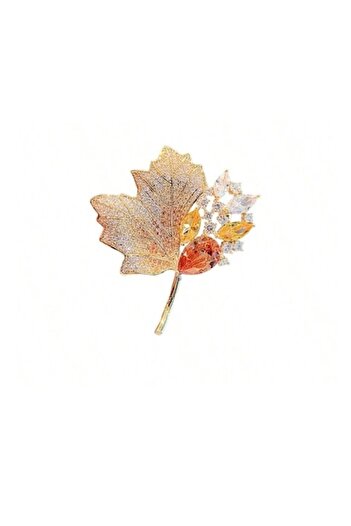 The Casius. Vintage Brooch, Maple Leaf Design, Golden Color, The Casius