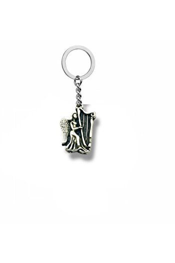 Herşey Nota Breloc unisex din metal cu figură de înger cântând la harpă – accesoriu tematic cu pace divină și eleganță artistică