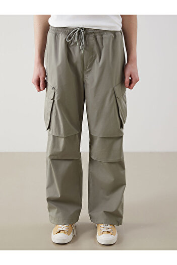 LC Waikiki Comfortable Fit Gabardine Men's Cargo Trousers
