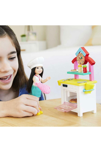 mattel Barbie Club Chelsea pizza chef doll, with kitchen and oven