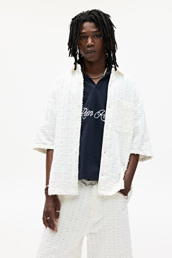 Pull & Bear Dokulu kısa kollu gömlek