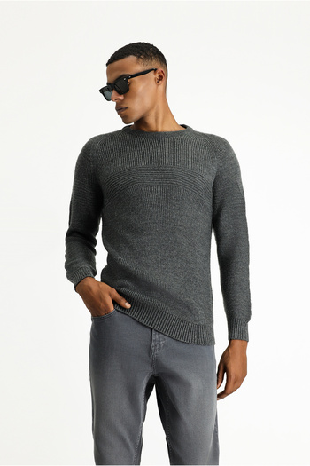 Kiğılı Crew Neck Regular Fit Seamless Patterned Knitwear Sweater