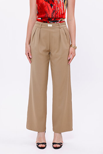 LA PANTE Palazzo Camel Women's Trousers with Gold Buckle