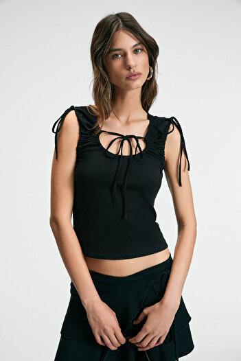 GRIMELANGE Seralya Women's Sleeveless Window Collar Kolevi Gather Slim Black Blouse
