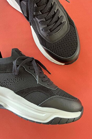 Bambi Black Women's Sneaker K01120100282